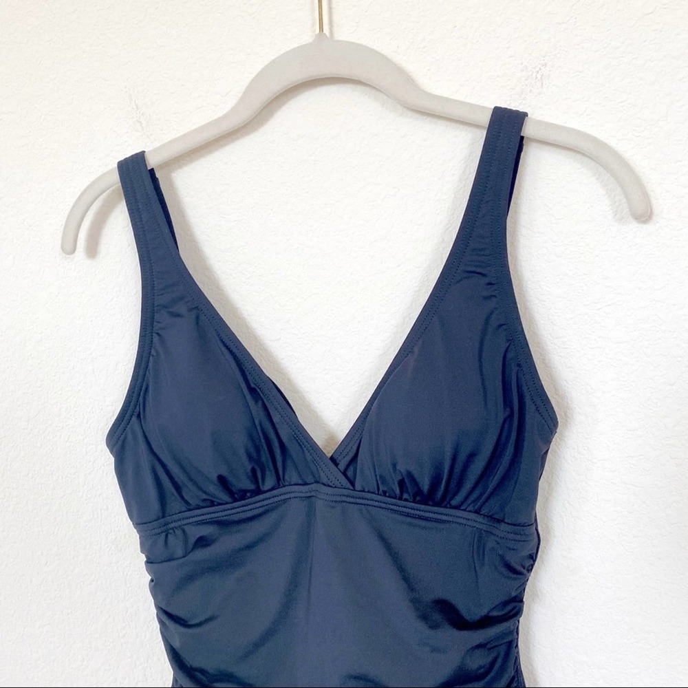 [Tommy Bahama] Black One Piece Ruched Swimsuit - Picture 4 of 11
